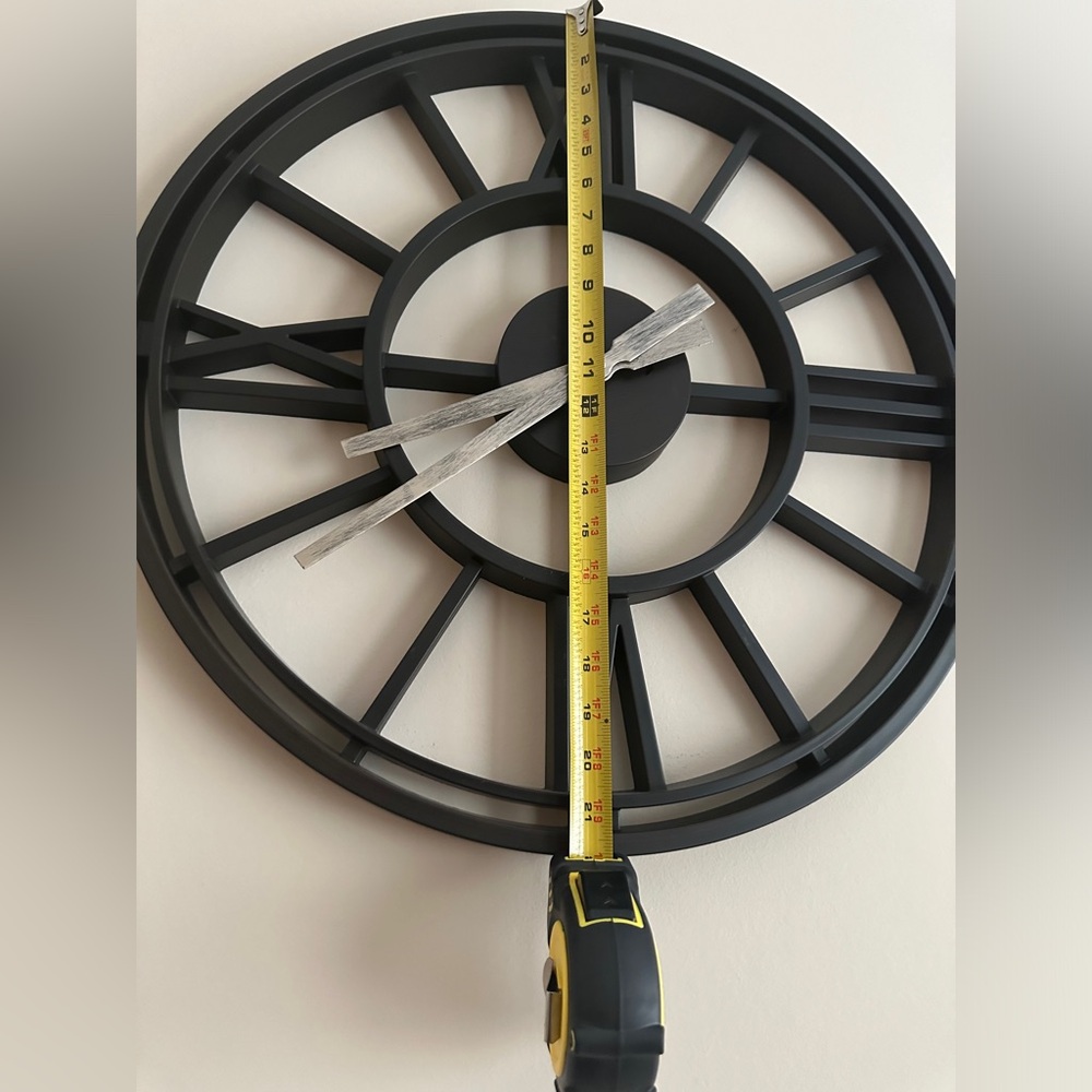 Wall clock - Picture 2 of 2